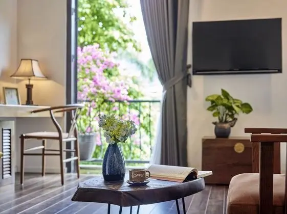Family Üç Kişilik Oda, Balkon, Dağ Manzaralı