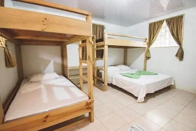 Basic Dört Kişilik Oda, 1 Yatak Odası, Ortak Banyo