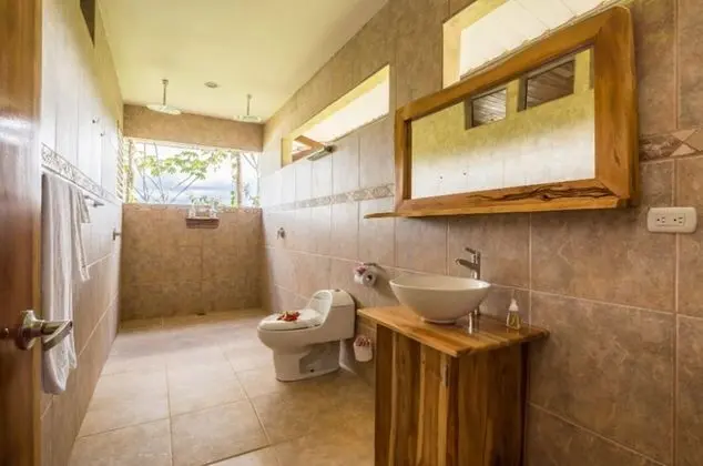 Deluxe Kulübe, 1 En Büyük (King) Boy Yatak, Balkon, Okyanus Manzaralı