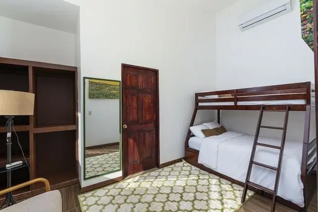 Family Dört Kişilik Oda