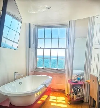 Deluxe Tek Büyük Yataklı Oda, 1 Çift Kişilik Yatak, Deniz Manzaralı