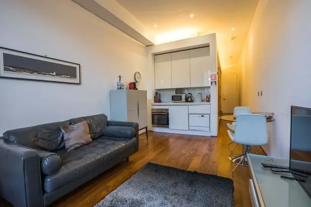 Apart Daire, 1 Çift Kişilik Yatak, Mutfak (15 Mills Bakery)