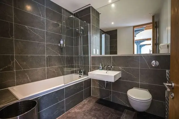 Apart Daire, 2 Yatak Odası, Mutfak (10 Clarence)