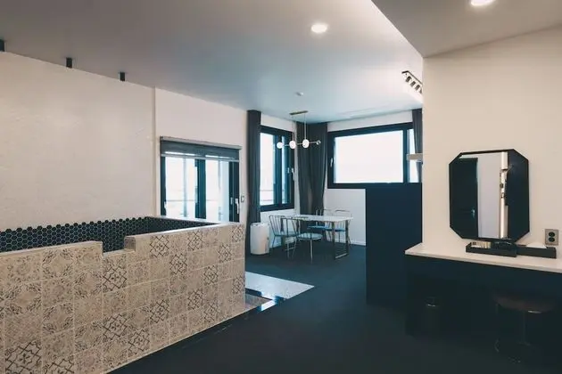 Panorama Pool Suite Room
