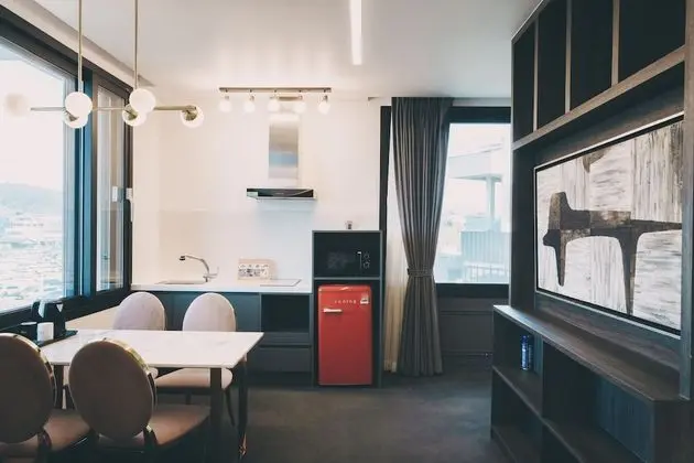 Panorama Pool Suite Room