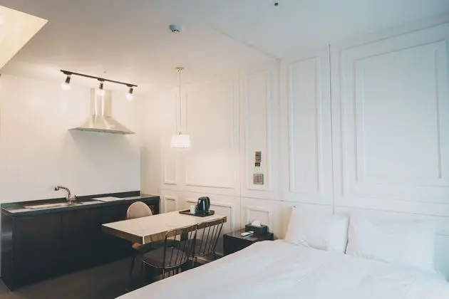 Pool Deluxe Room