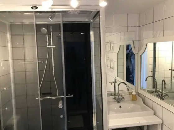 Comfort Apart Daire, 1 Yatak Odası, Küçük Mutfak, Ek Bina