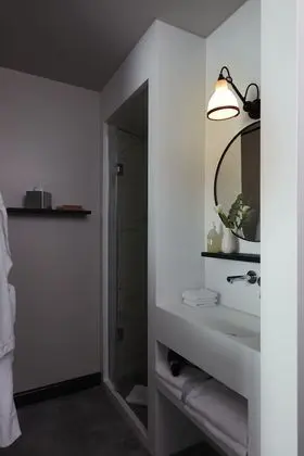 Classic Tek Büyük Yataklı Oda