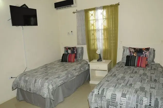 Family Villa, Sigara İçilmez