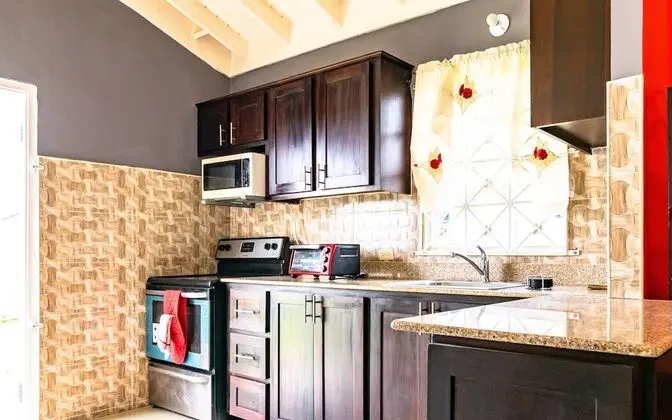 Family Villa, Sigara İçilmez