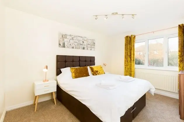 Ev, Özel Banyo (4 BED  NEC/BHX/Snowdome)