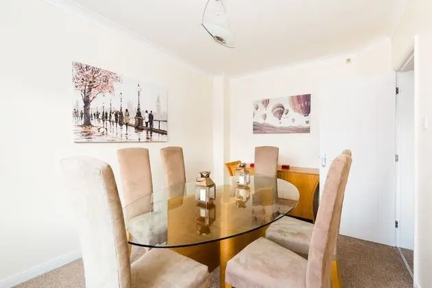 Ev, Özel Banyo (4 BED  NEC/BHX/Snowdome)