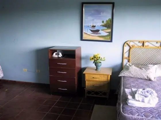 Conchita Grande One Bedroom Apartment