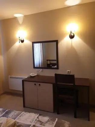 Apart Daire, 1 Büyük (Queen) Boy Yatak ve Çekyat