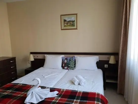 Apart Daire, 1 Büyük (Queen) Boy Yatak ve Çekyat