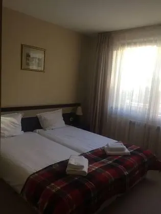 Apart Daire, 1 Büyük (Queen) Boy Yatak ve Çekyat