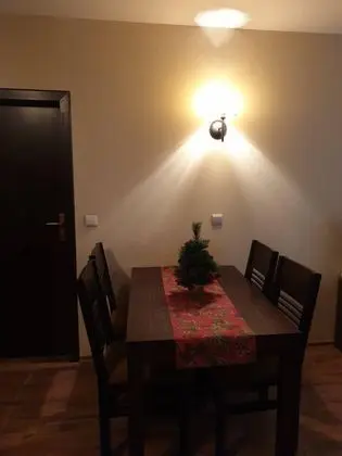 Apart Daire, 1 Büyük (Queen) Boy Yatak ve Çekyat