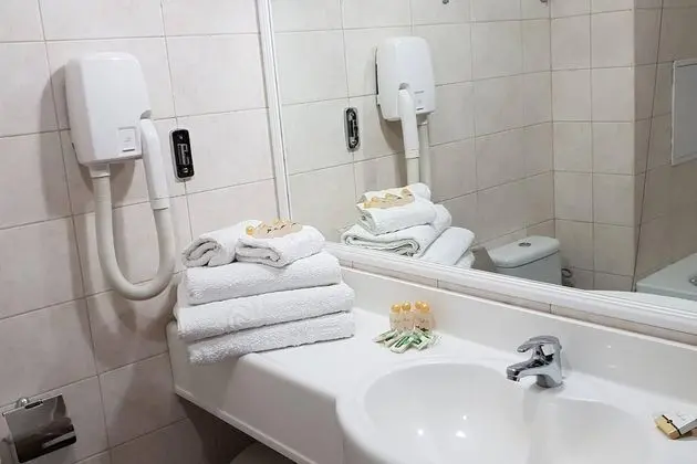 Apart Daire, 1 Büyük (Queen) Boy Yatak ve Çekyat