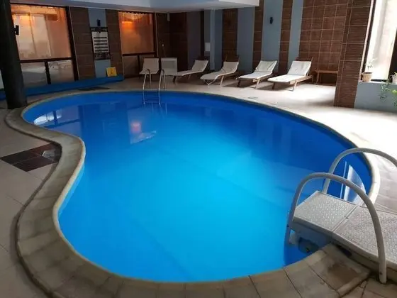 Apart Daire, 1 Büyük (Queen) Boy Yatak ve Çekyat