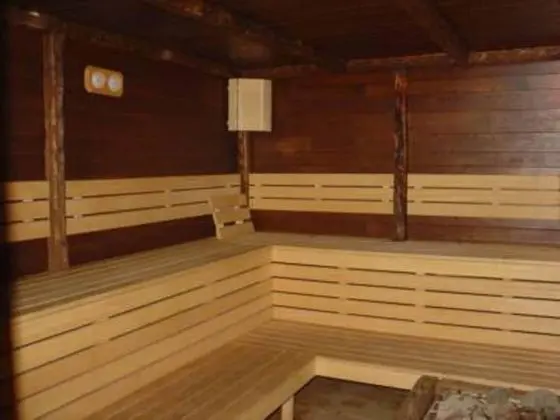 Apart Daire, 1 Büyük (Queen) Boy Yatak ve Çekyat