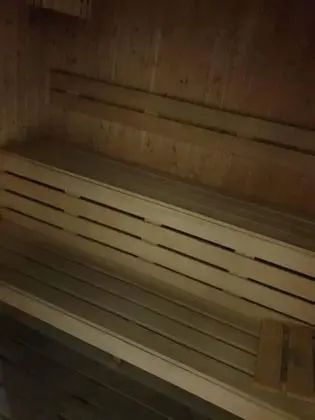 Apart Daire, 1 Büyük (Queen) Boy Yatak ve Çekyat