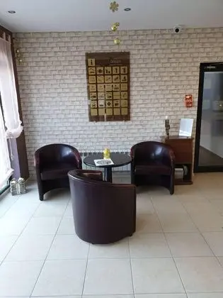 Apart Daire, 1 Büyük (Queen) Boy Yatak ve Çekyat