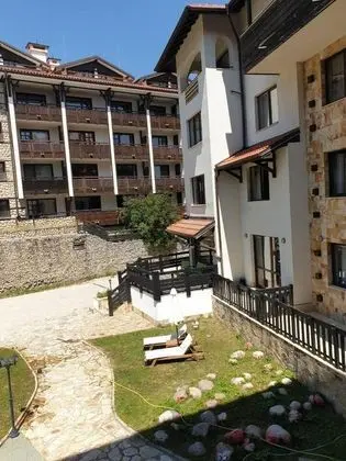 Apart Daire, 1 Büyük (Queen) Boy Yatak ve Çekyat