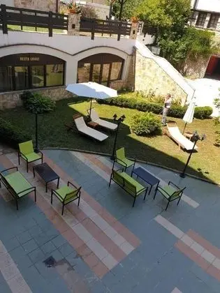 Apart Daire, 1 Büyük (Queen) Boy Yatak ve Çekyat