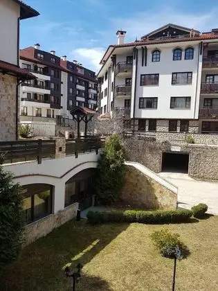 Apart Daire, 1 Büyük (Queen) Boy Yatak ve Çekyat