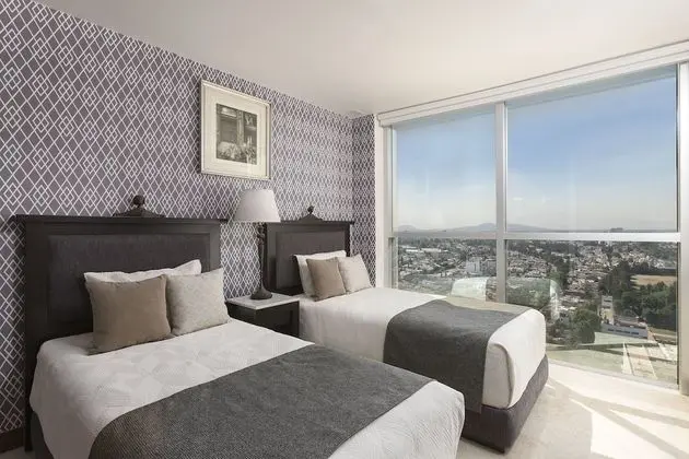 Gallery Apartment 16th Floor