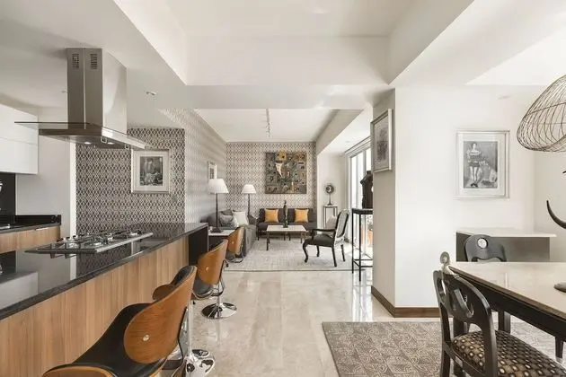 Gallery Apartment 16th Floor