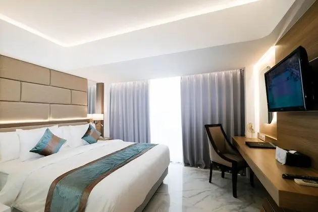 Deluxe Tek Büyük veya İki Ayrı Yataklı Oda, Sigara İçilmez, Şehir Manzaralı
