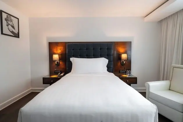 Bronze Queen 27 sqm