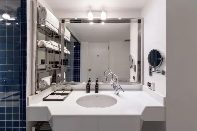 Bronze Queen 27 sqm