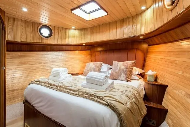 Stüdyo (2 Bedrooms)