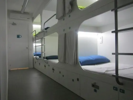Ortak Ranzalı Oda, Karma Ranzalı Oda (1 bed in a 16-Bed Dormitory Room)