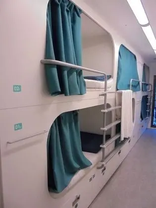 Ortak Ranzalı Oda, Karma Ranzalı Oda (1 bed in a 16-Bed Dormitory Room)