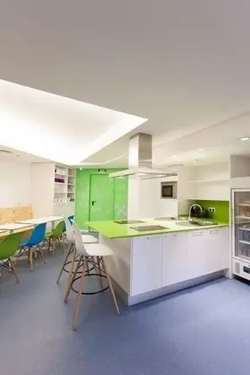 Ortak Ranzalı Oda, Karma Ranzalı Oda (1 bed in a 16-Bed Dormitory Room)
