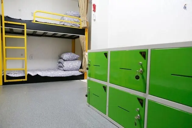 Ortak Ranzalı Oda, Sadece erkekler için (6-person)