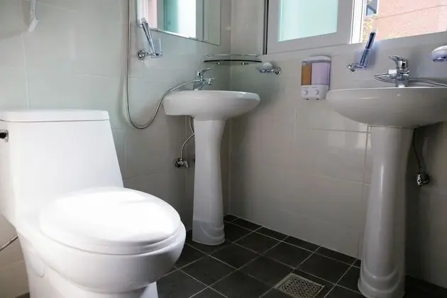 Ortak Ranzalı Oda, Sadece erkekler için (6-person)
