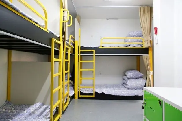 Ortak Ranzalı Oda, Sadece kadınlar için (6-person)