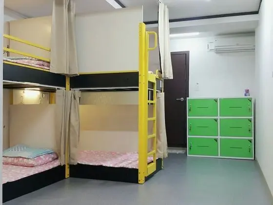 Ortak Ranzalı Oda, Sadece kadınlar için (6-person)