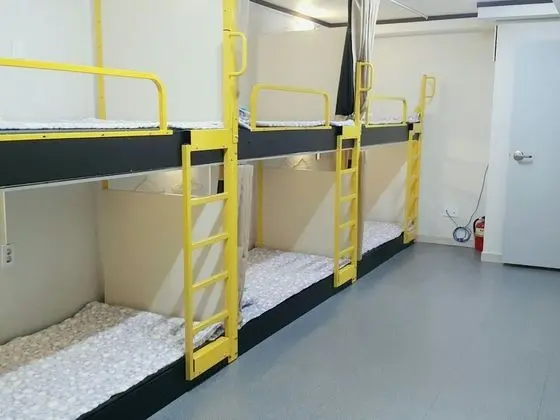 Ortak Ranzalı Oda, Sadece kadınlar için (6-person)