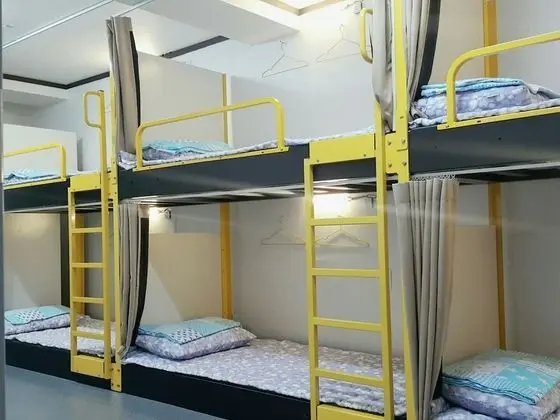 Ortak Ranzalı Oda, Sadece kadınlar için (6-person)