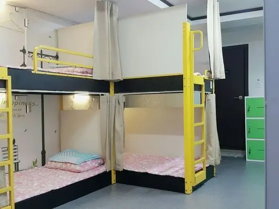 Ortak Ranzalı Oda, Sadece kadınlar için (6-person)