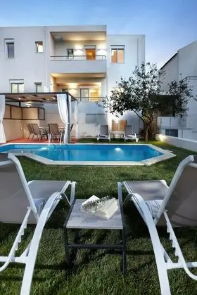 Superior Villa, 3 Yatak Odası, Kişiye Özel Havuzlu