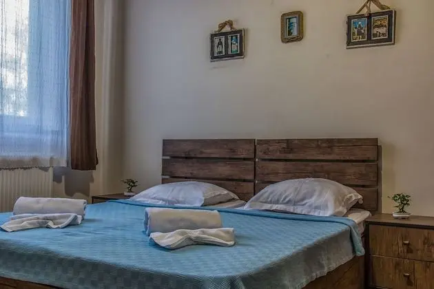 Standard Tek Büyük veya İki Ayrı Yataklı Oda