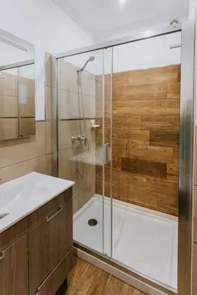 Bed in Shared Mixed Dormitory, Shared Bathroom