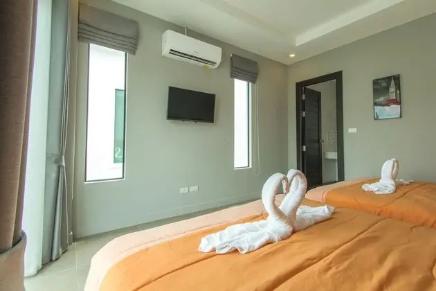 5-Bedroom Villa with Private Pool
