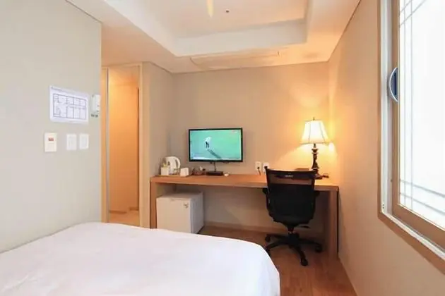 Tek Büyük Yataklı Oda